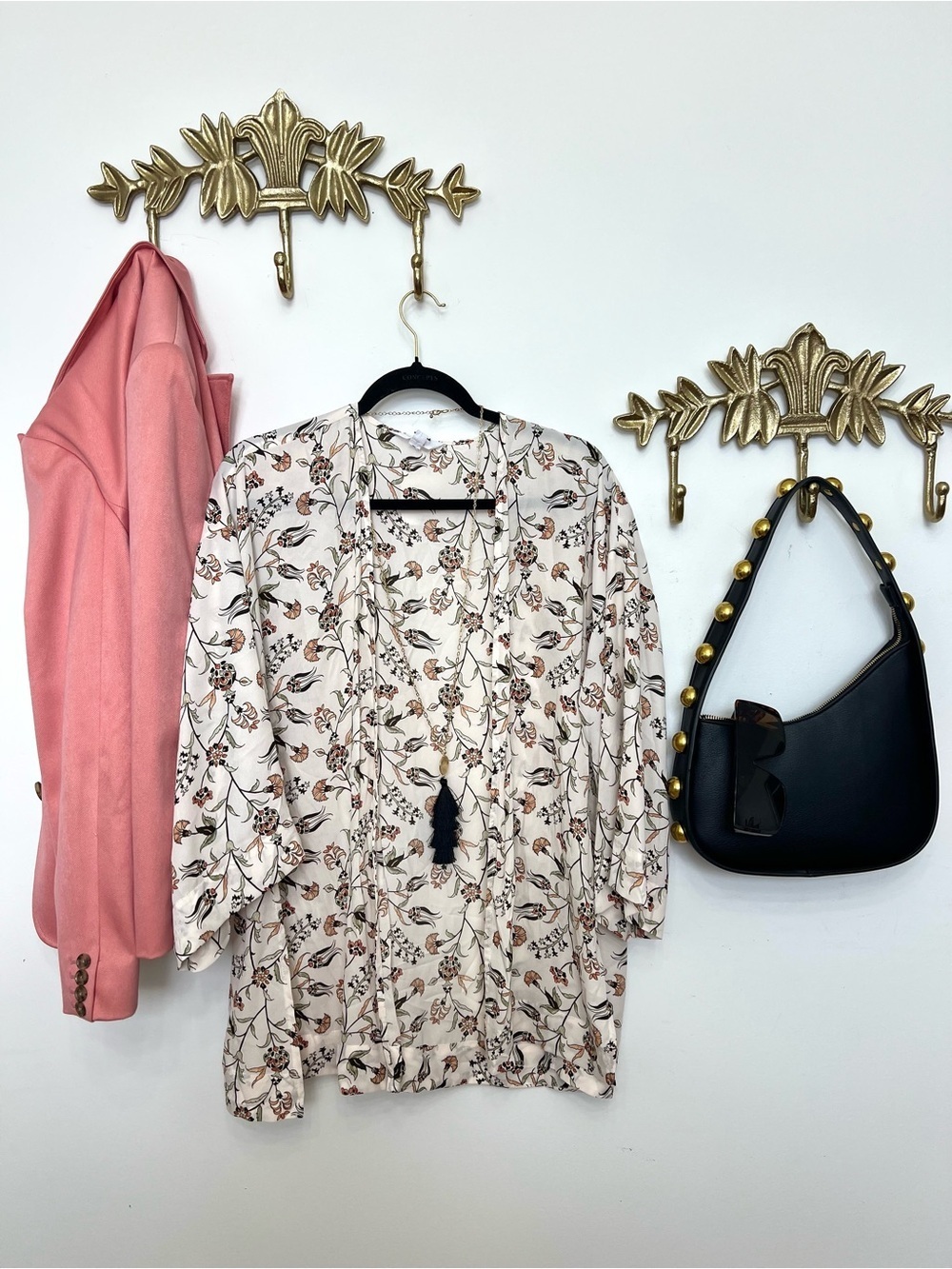 🆕Floral Print Women's open duster cardigan xl fit ptp 23” - Cream with Peach
